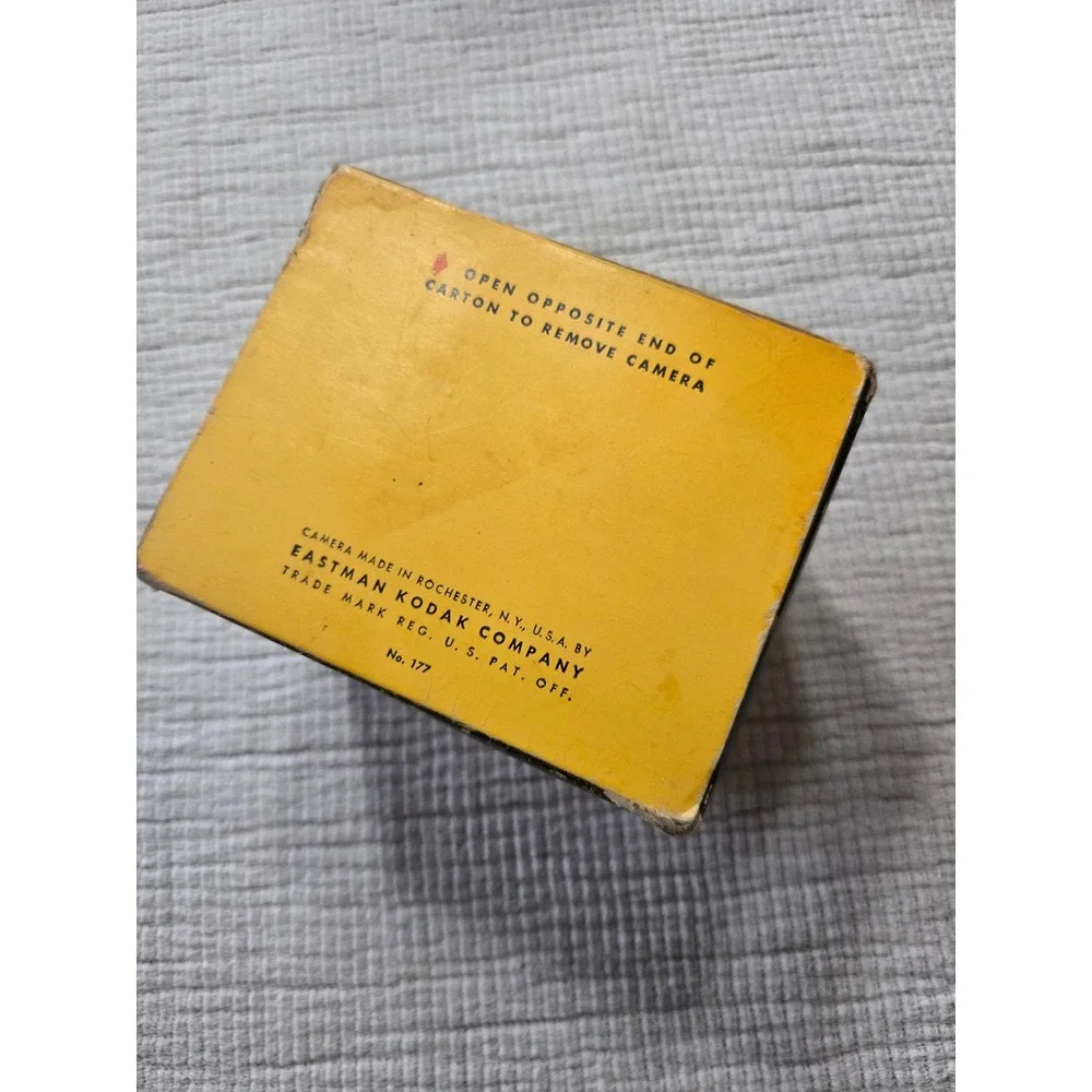 Vintage Brownie Hawkeye Camera Flash Model Eastman Kodak Company Collectible